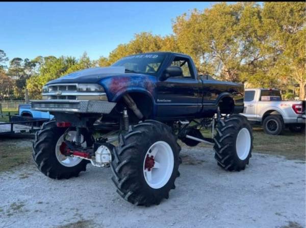 2003 Chevy Mud Truck for Sale - (FL)